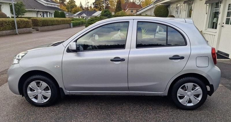 Silver Begagnad 2016 Nissan Micra Halvkombi | 95 000 kr (Lite dyr) - Bild 1/4
