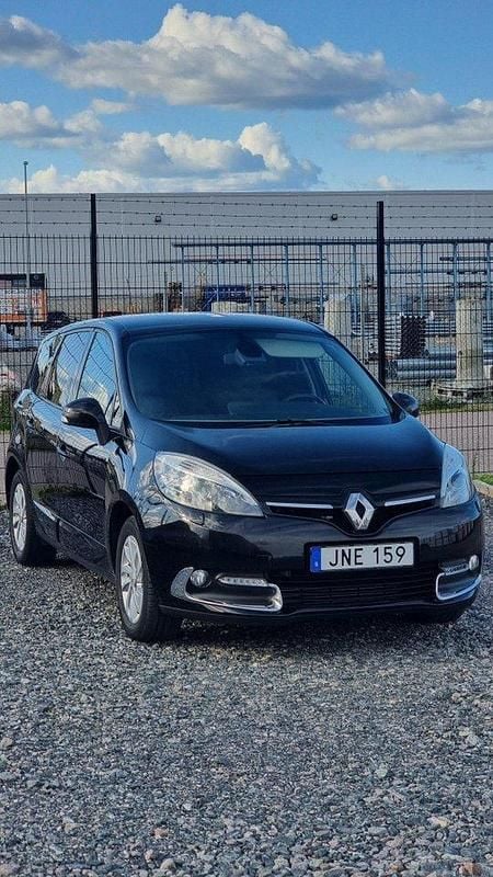 Svart Begagnad 2012 Renault Grand Scénic III Minibuss | 74 000 kr (Marknadspris) - Bild 1/4