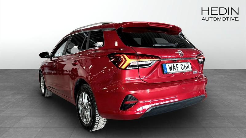Begagnad MG MG5 EV Long Range 114 kW (156 HK) 2023 Röd Kombi
