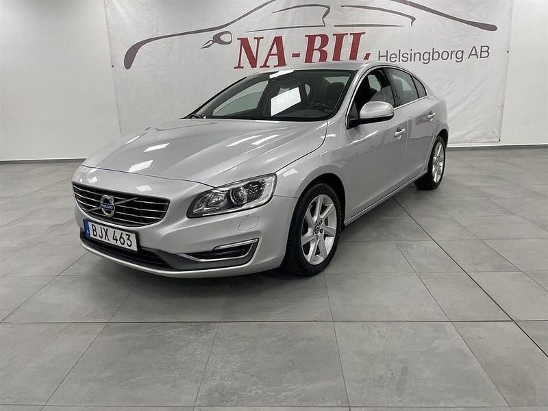 Silver Begagnad 2014 Volvo S60 Summum Sedan | 129 900 kr (Marknadspris) - Bild 1/4
