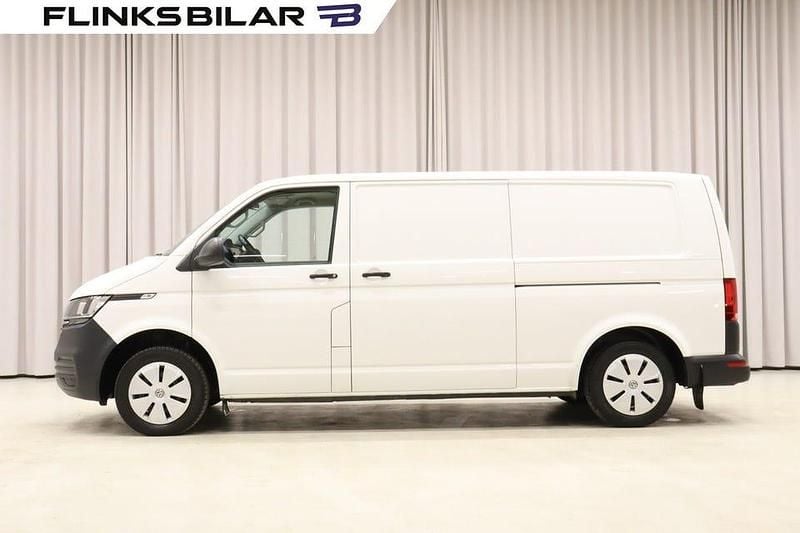Vit Begagnad 2022 VW T6.1 Van | 273 750 kr (Superpris) - Bild 1/4