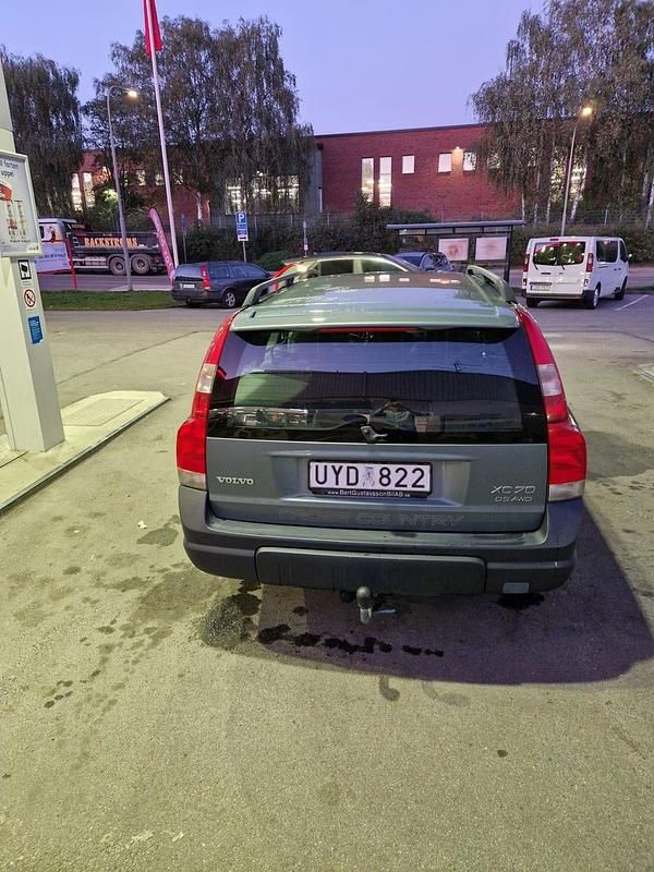 Begagnad 2004 Volvo XC70 Kombi | 75 000 kr (Dyr) - Bild 1/4