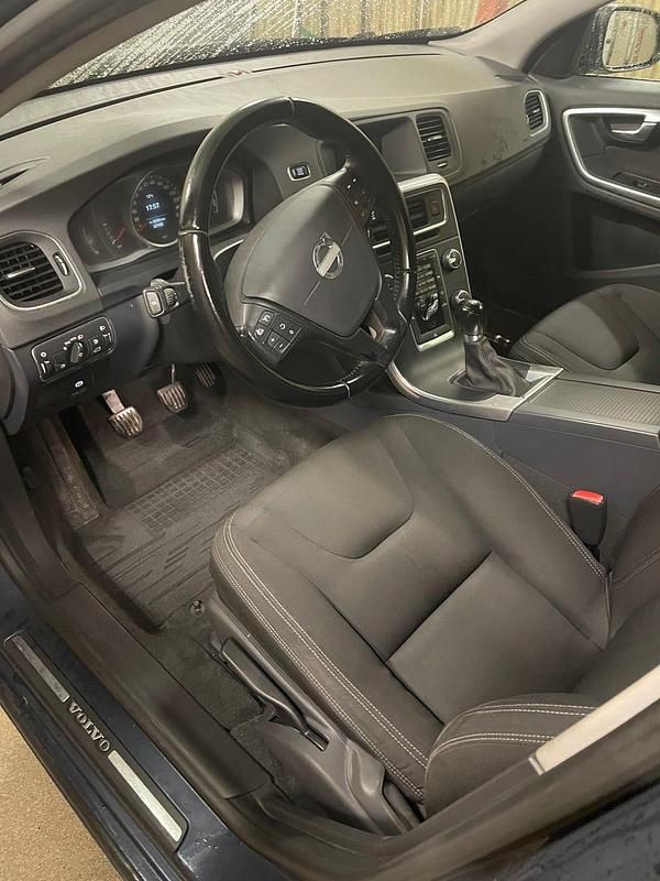 Begagnad Volvo V60 115 HK (84 kW) 2014 Kombi
