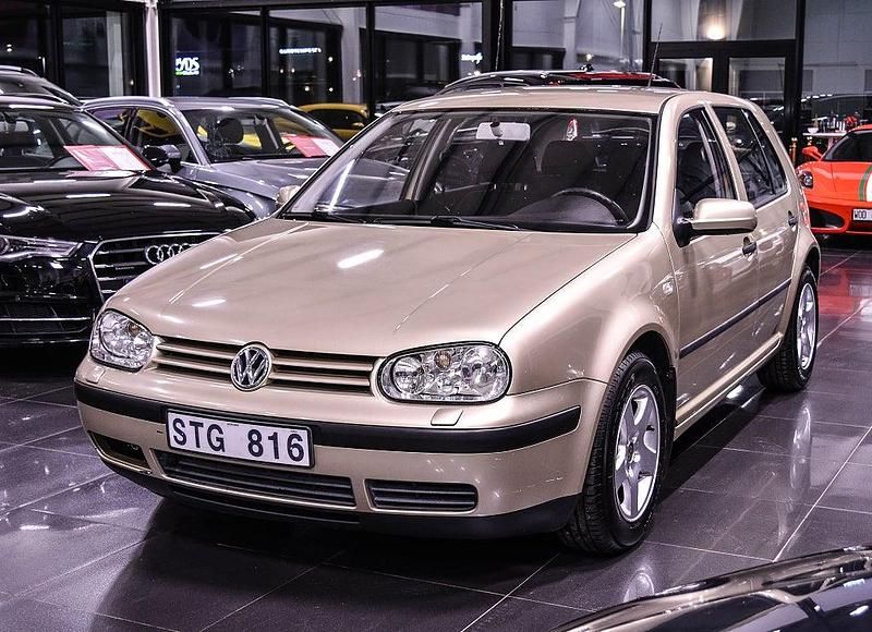 Brun Begagnad 2001 VW Golf IV Basis Halvkombi | 49 900 kr (Dyr) - Bild 1/4