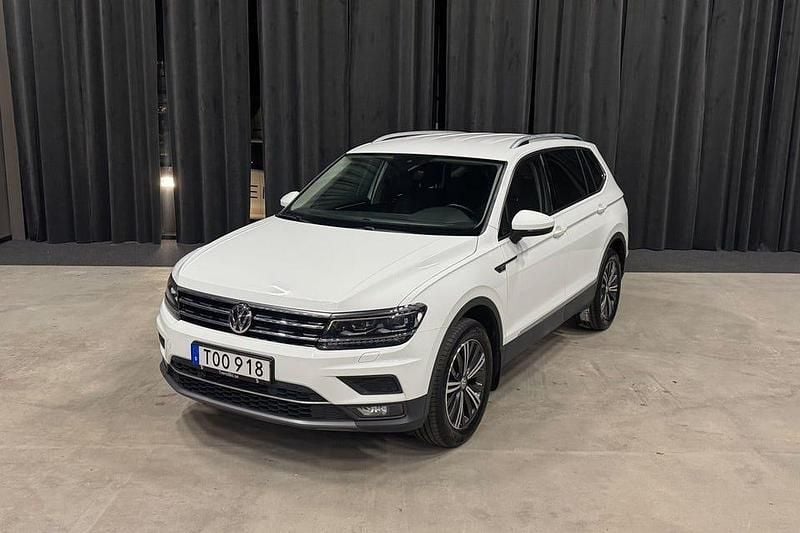 Vit Begagnad 2019 VW Tiguan Allspace GT SUV | 289 900 kr (Bra pris) - Bild 1/4