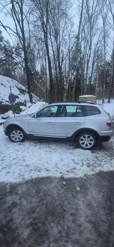 Begagnad BMW X3 218 HK (160 kW) 2009 SUV
