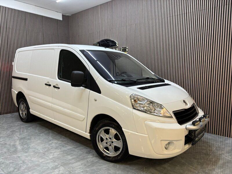 Vit Begagnad 2015 Peugeot Expert Van | 72 900 kr (Marknadspris) - Bild 1/4
