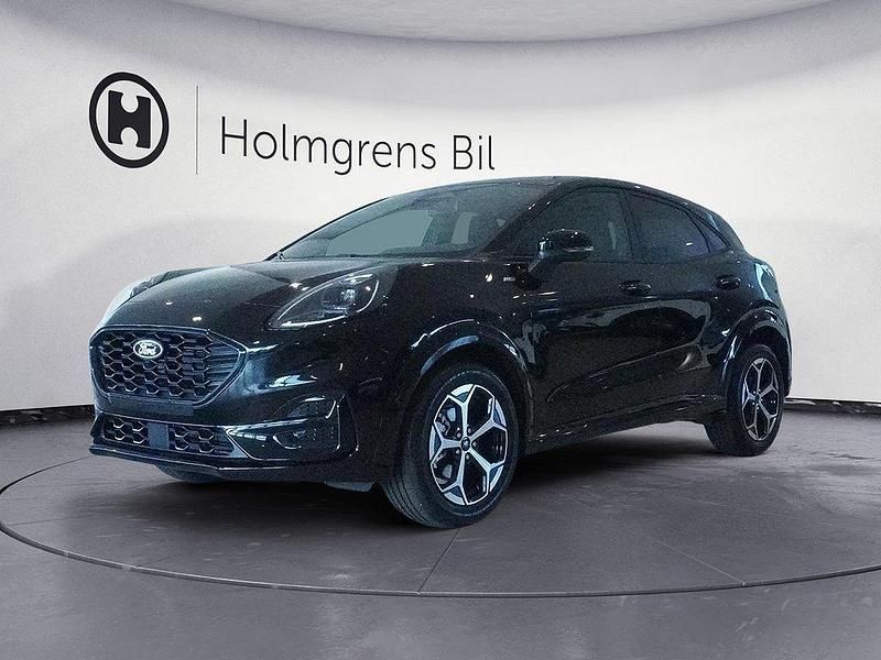 Svart Ny 2025 Ford Puma Gen-E ST-Line SUV | 316 400 kr (Marknadspris) - Bild 1/4