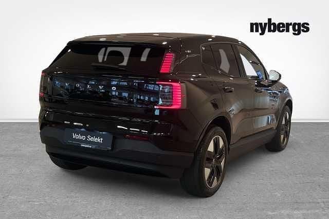 Begagnad Volvo EX30 Core 202 kW (275 HK) 2024 Svart SUV