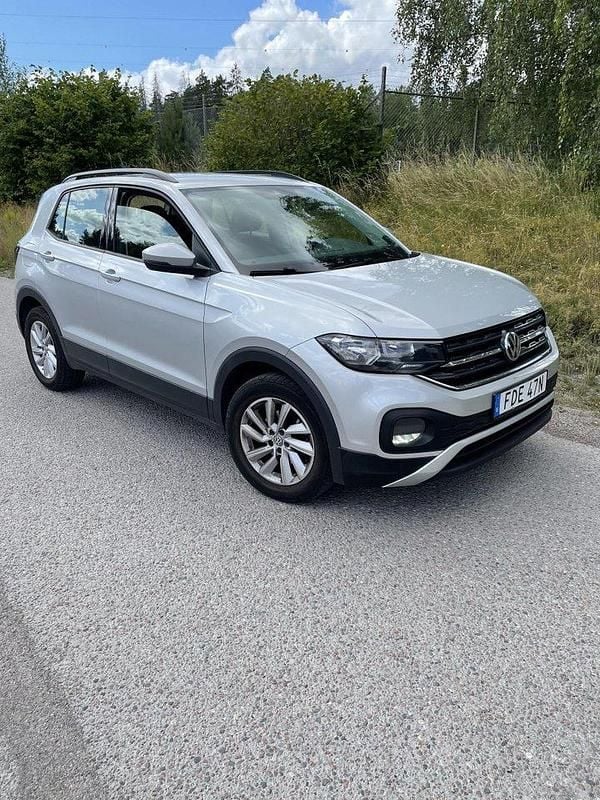 Silver Begagnad 2019 VW T-Cross SUV | 124 900 kr (Marknadspris) - Bild 1/4