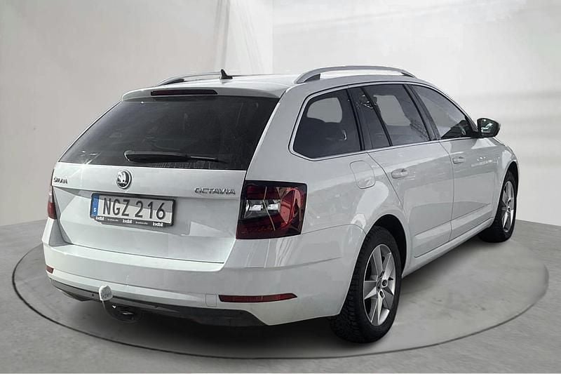 Begagnad Skoda Octavia 150 HK (110 kW) 2018 Vit Kombi