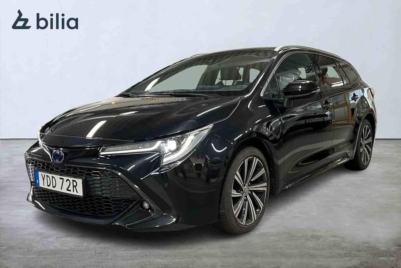 Svart Begagnad 2022 Toyota Corolla Kombi | 269 000 kr - Bild 1/1