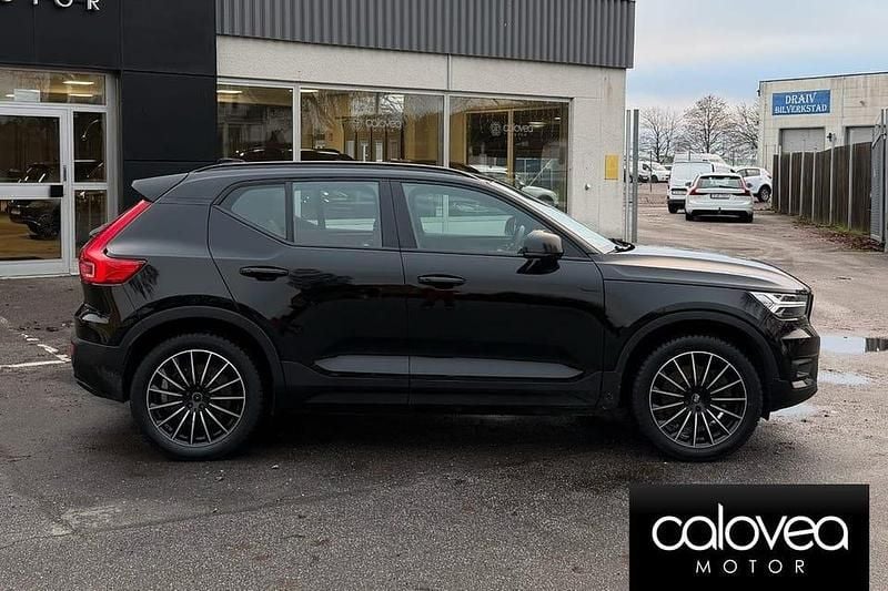 Begagnad Volvo XC40 Plus 185 kW (252 HK) 2021 Svart SUV