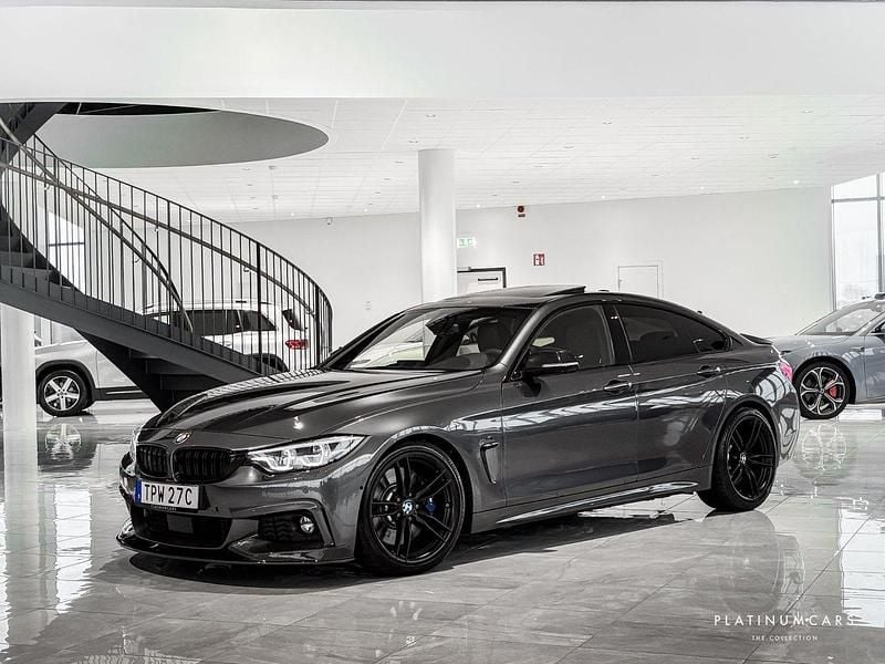 Grå Begagnad 2019 BMW 440 M Sport Sportkupé | 559 000 kr (Marknadspris) - Bild 1/4