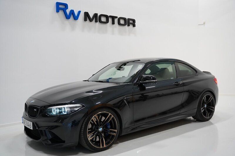 Svart Begagnad 2017 BMW M2 Shadowline Sportkupé | 459 900 kr (Bra pris) - Bild 1/4