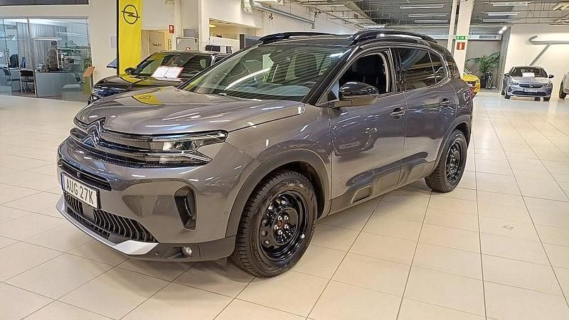 Grå Begagnad 2024 Citroën C5 Aircross PureTech SUV | 249 500 kr (Bra pris) - Bild 1/4