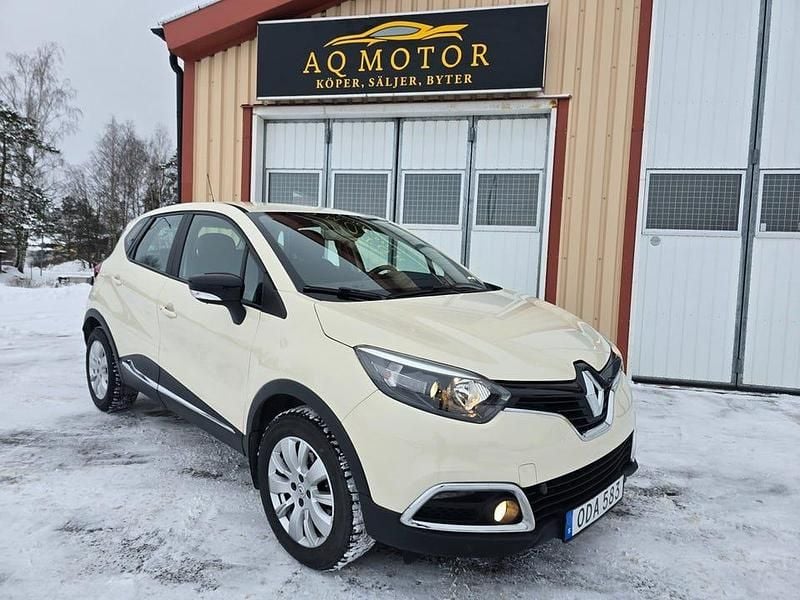 Vit Begagnad 2016 Renault Captur SUV | 124 900 kr (Bra pris) - Bild 1/4