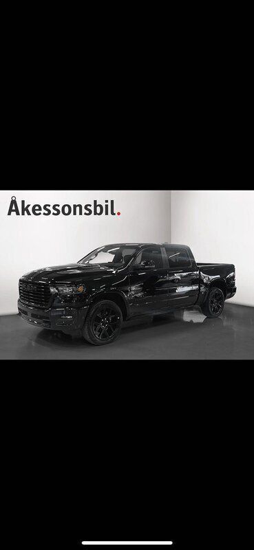 Silver Ny 2025 RAM 1500 Pickup | 1 186 250 kr - Bild 1/4