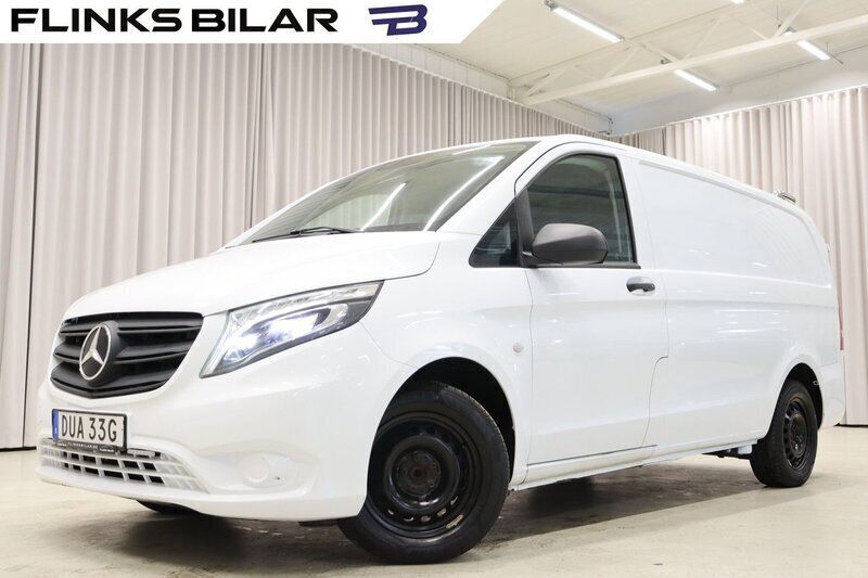 Vit Begagnad 2022 Mercedes Vito Minibuss | 299 900 kr (Superpris) - Bild 1/4