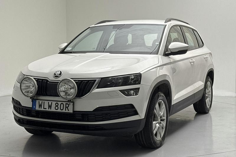 Vit Begagnad 2020 Skoda Karoq SUV | 199 000 kr (Bra pris) - Bild 1/4