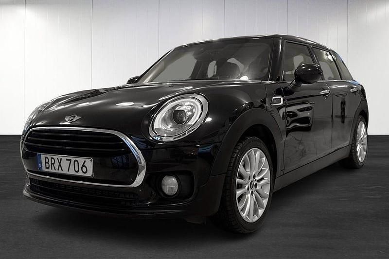 Svart Begagnad 2017 Mini Cooper Clubman Pepper Kombi | 149 900 kr (Bra pris) - Bild 1/4