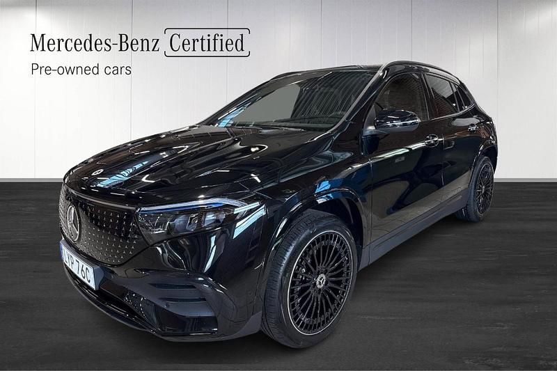 Svart (black) Begagnad 2025 Mercedes EQA250+ Edition SUV | 629 900 kr (Dyr) - Bild 1/4