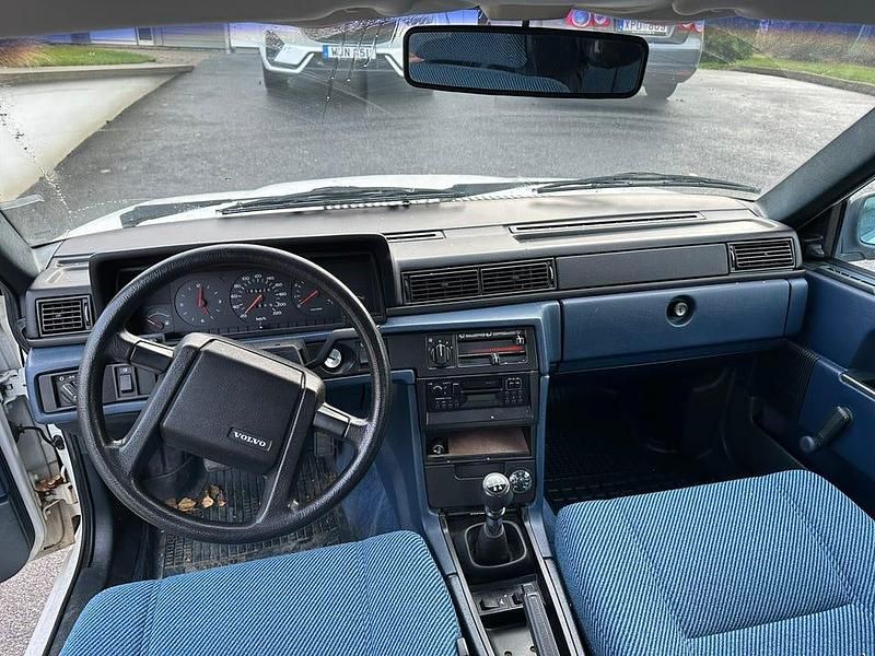 Begagnad Volvo 740 115 HK (84 kW) 1988 Sedan