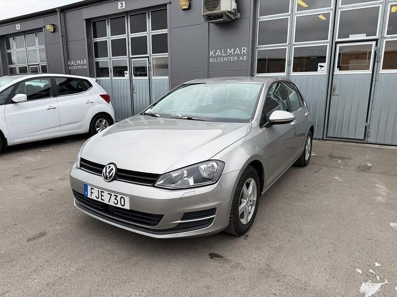 Begagnad VW Golf VII 105 HK (77 kW) 2014 Silver