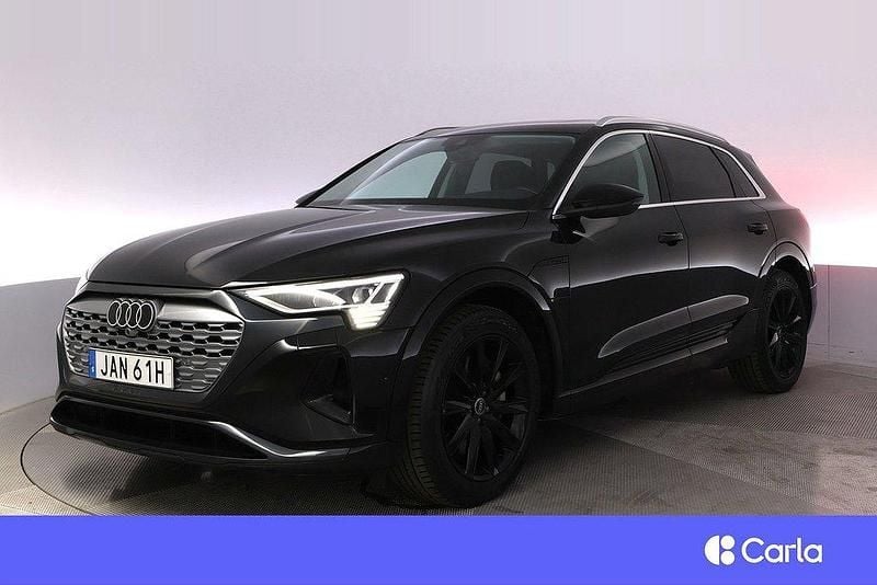 Svart Begagnad 2023 Audi Q8 e-tron Performance SUV | 578 900 kr (Superpris) - Bild 1/4
