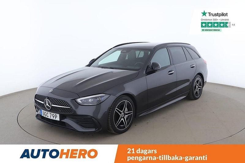 Grå Begagnad 2021 Mercedes C220 AMG Kombi | 403 000 kr (Marknadspris) - Bild 1/4
