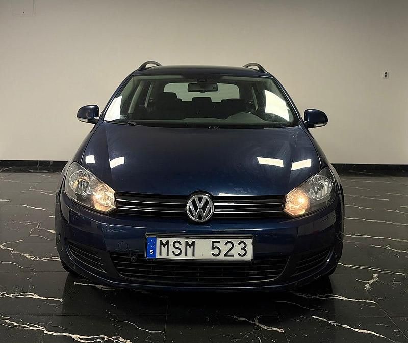 Begagnad VW Golf VII 105 HK (77 kW) 2013 Blå Kombi
