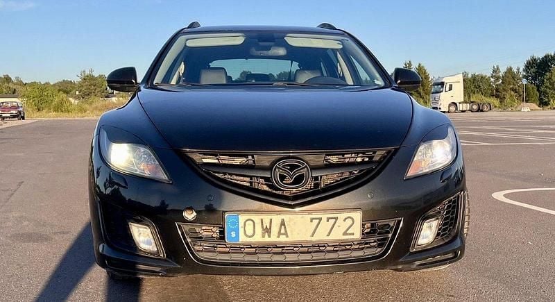 Svart Begagnad 2009 Mazda 6 Inclusive Kombi | 33 000 kr (Superpris) - Bild 1/4