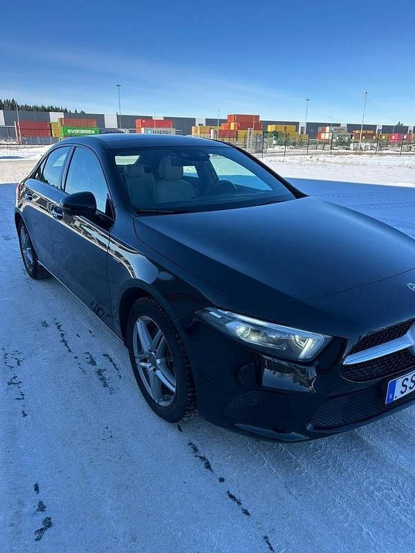 Begagnad Mercedes A250 218 HK (160 kW) 2021 Sedan