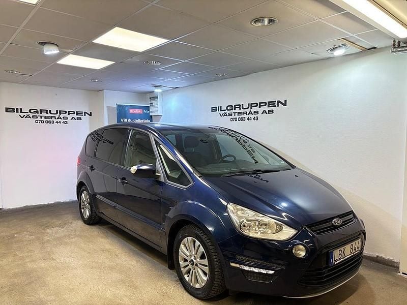 Blå Begagnad 2012 Ford S-MAX Sport Minibuss | 83 900 kr (Marknadspris) - Bild 1/4