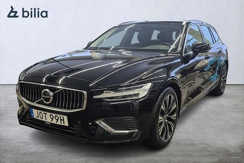 Svart Begagnad 2023 Volvo V60 Core Kombi | 375 000 kr (Bra pris) - Bild 1/3