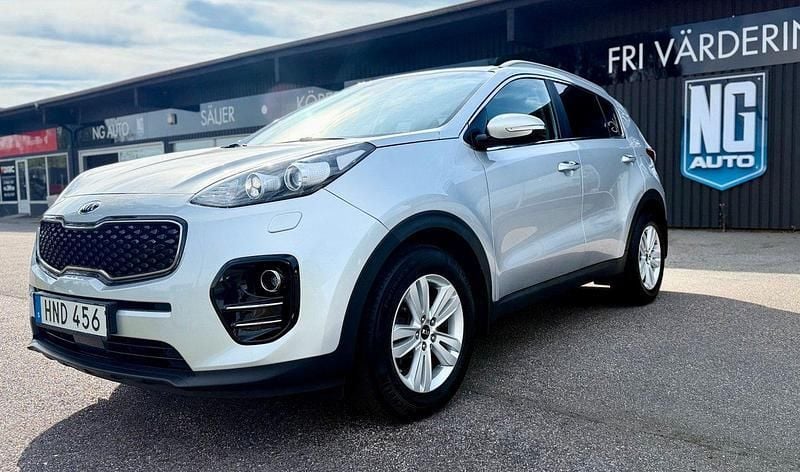 Grå Begagnad 2016 Kia Sportage Advance SUV | 129 900 kr (Marknadspris) - Bild 1/4