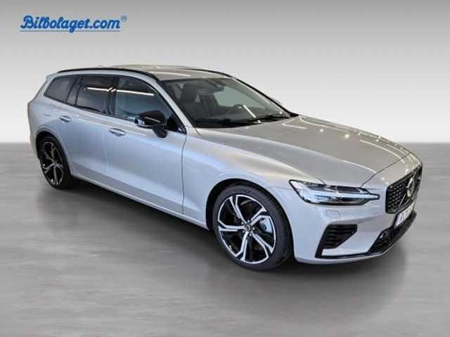 Ny Volvo V60 Plus 349 HK (256 kW) 2025 Silver Kombi