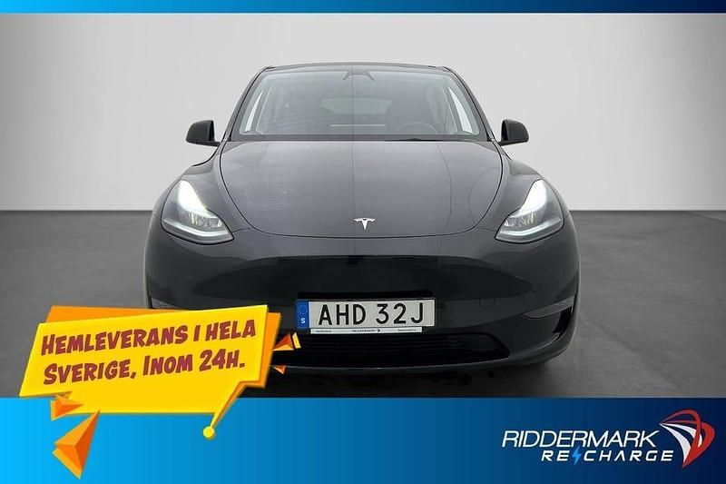 Begagnad Tesla Model Y Long Range AWD 378 kW (514 HK) 2022 Svart SUV