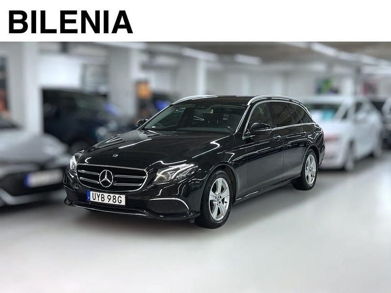 Svart Begagnad 2020 Mercedes E220 Avantgarde Kombi | 159 900 kr (Superpris) - Bild 1/4