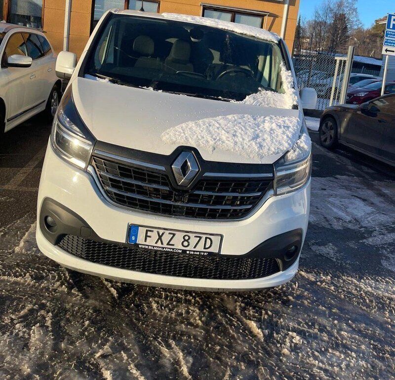 Vit Begagnad 2021 Renault Trafic Van | 152 000 kr (Bra pris) - Bild 1/4