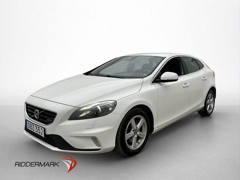 Begagnad Volvo V40 R-Design 120 HK (88 kW) 2014 Vit Halvkombi