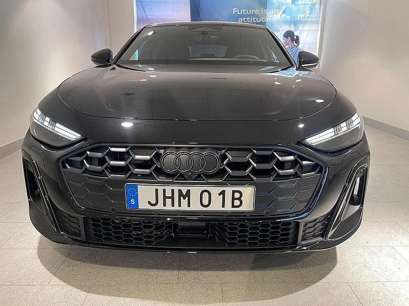 Ny Audi A5 S-Line 371 HK (272 kW) 2025 Svart Sportkupé