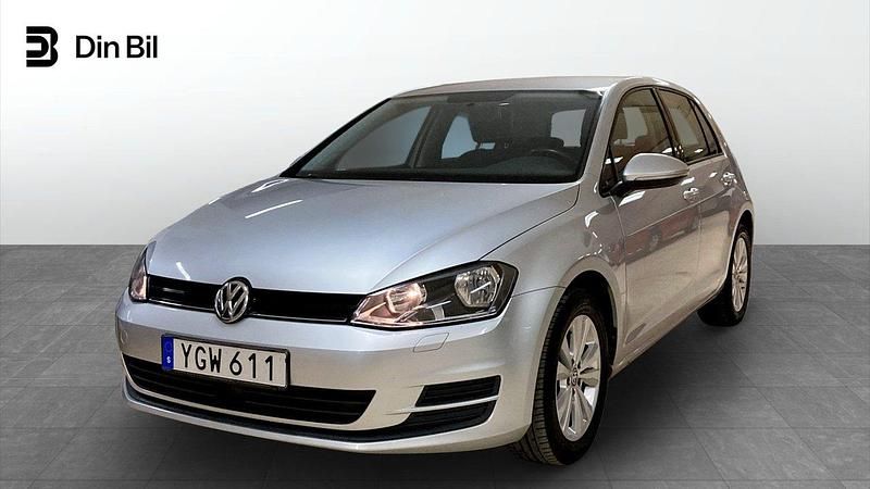 Silver Begagnad 2016 VW Golf VII Halvkombi | 129 900 kr (Marknadspris) - Bild 1/4