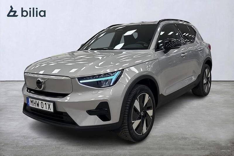 Silver Begagnad 2024 Volvo XC40 Core SUV | 429 900 kr (Marknadspris) - Bild 1/3