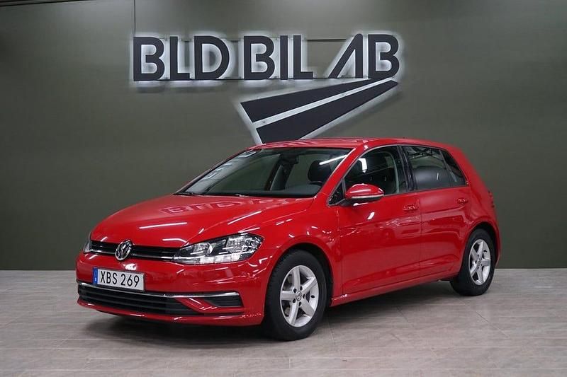 Begagnad VW Golf VII 116 HK (85 kW) 2018 Röd Halvkombi