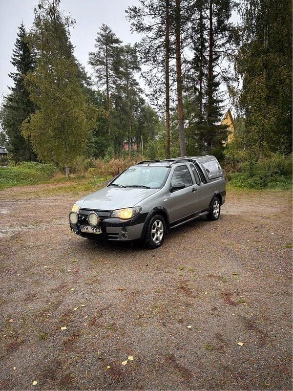 Grå Begagnad 2008 Fiat Strada | 14 995 kr - Bild 1/4