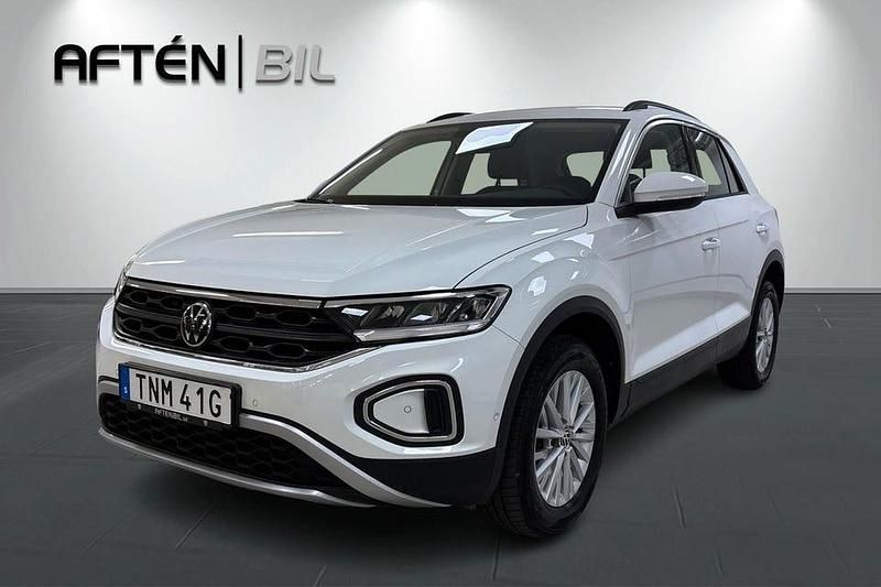 Vit Begagnad 2023 VW T-Roc SUV | 209 900 kr (Bra pris) - Bild 1/3