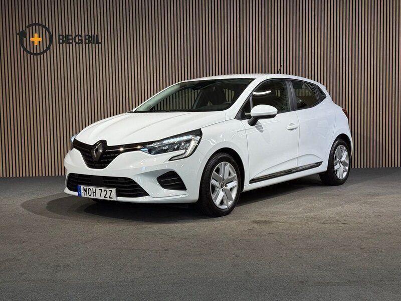 Vit Begagnad 2021 Renault Clio V Halvkombi | 138 400 kr (Marknadspris) - Bild 1/4