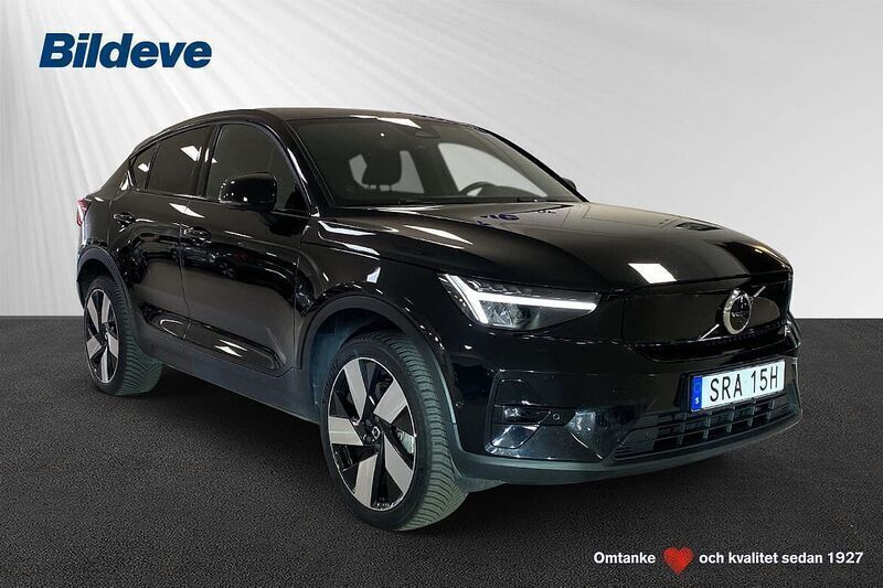 Svart Begagnad 2022 Volvo EC40 Ultimate SUV | 429 900 kr (Marknadspris) - Bild 1/4