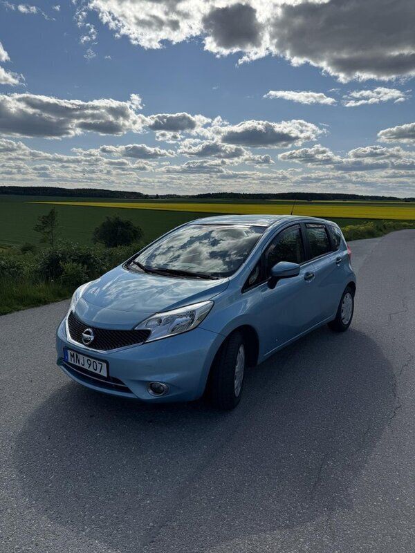 Blå Begagnad 2014 Nissan Note Minibuss | 40 000 kr (Marknadspris) - Bild 1/4